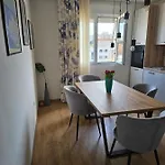 Sunny Апартаменты *